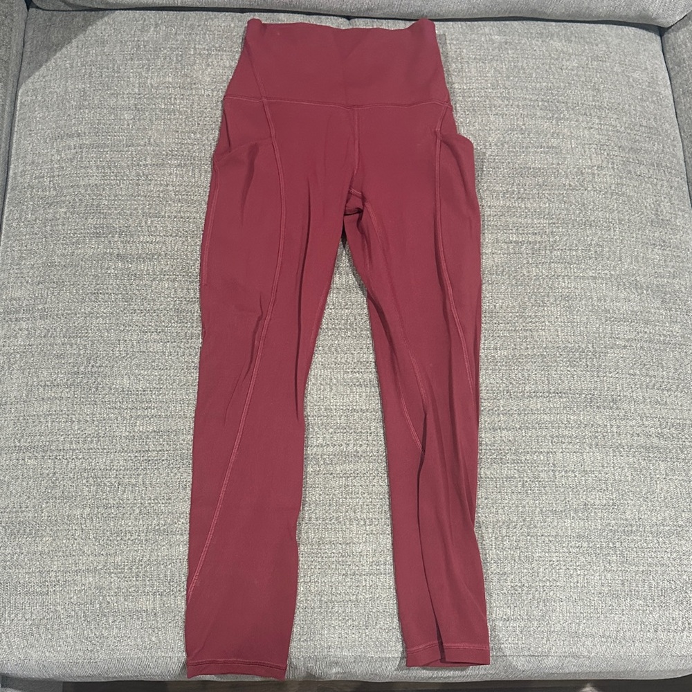 Lululemon leggings with pockets